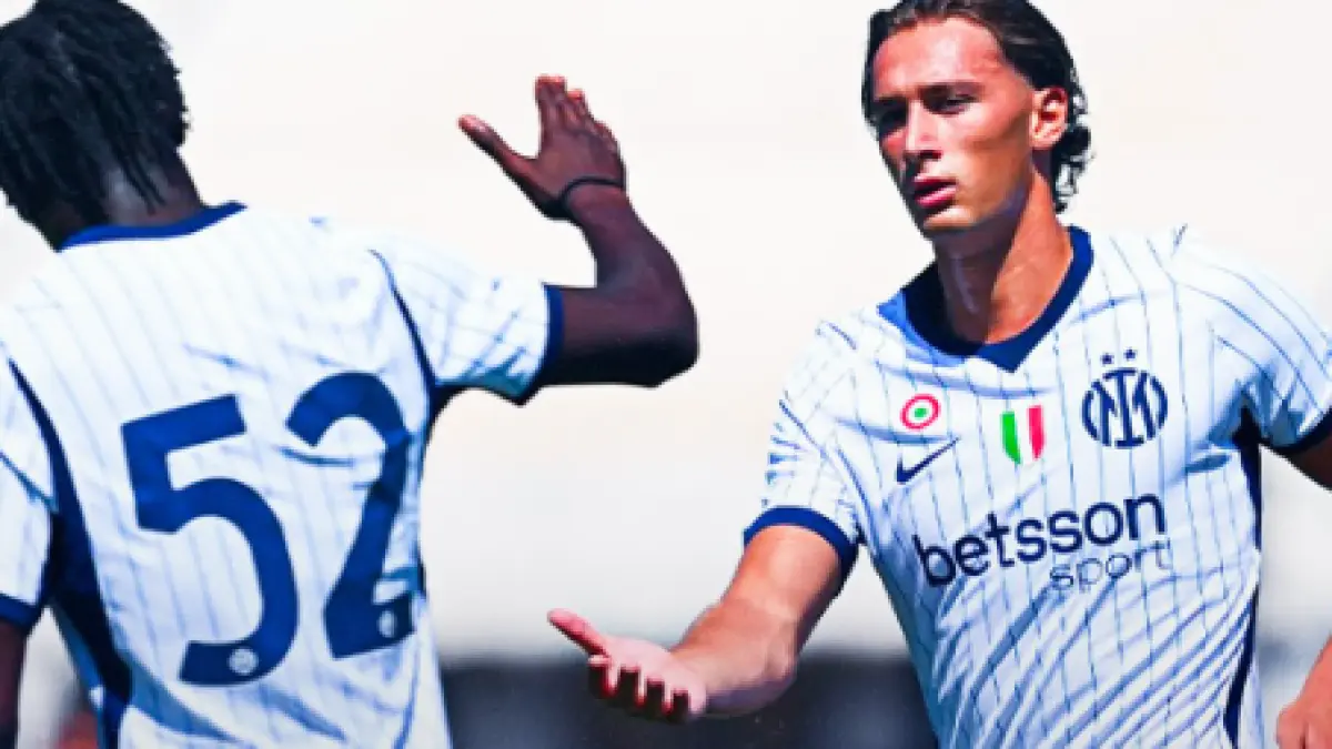 Para pemain muda Inter dalam kemenangan telak 16-0 atas SV Aasen 1928.
