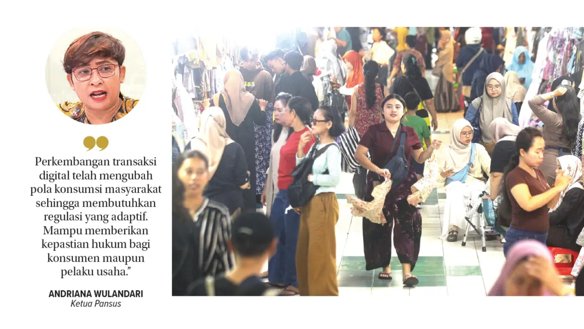 Transaksi Jual Beli: Sejumlah pengunjung memadati los pakaian di Pasar Beringharjo beberapa waktu lalu. Saat bertransaksi hak konsumen harus
dilindungi dan pelaku usaha mendapatkan kepastian hukum.( GUNTUR AGA TIRTANA/RADAR JOGJA)