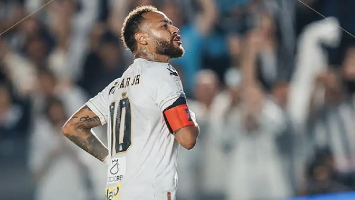 Selebrasi Neymar setelah mencetak gol pembuka Santos melawan Chapecoense.