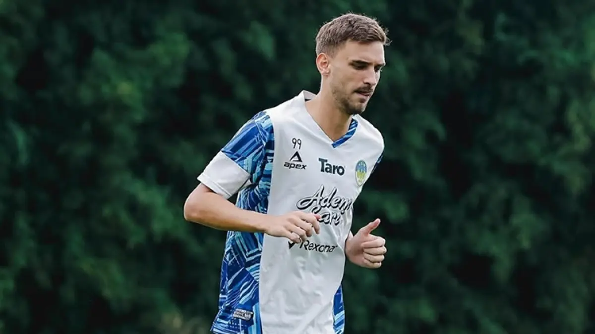 Striker asing Nermin Haljeta