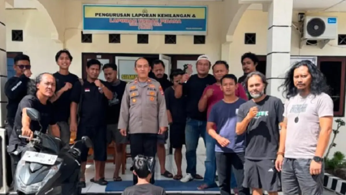 ‎DIAMANKAN: Terduga pelaku curat berinisial MR diamankan jajaran Unit Reskrim Polsek Gedangsari bersama Unit Resmob Satreskrim Polres Gunungkidul (Dok. Polsek Gedangsari)

&nbsp;