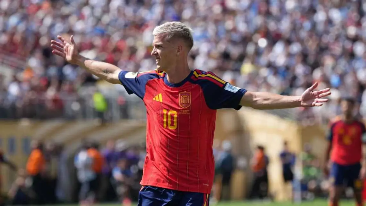 Gelandang Spanyol, Dani Olmo, menolak permintaan maaf yang disampaikan asisten pelatih Argentina, Roberto Ayala, terkait insiden yang terjadi usai final Piala Dunia