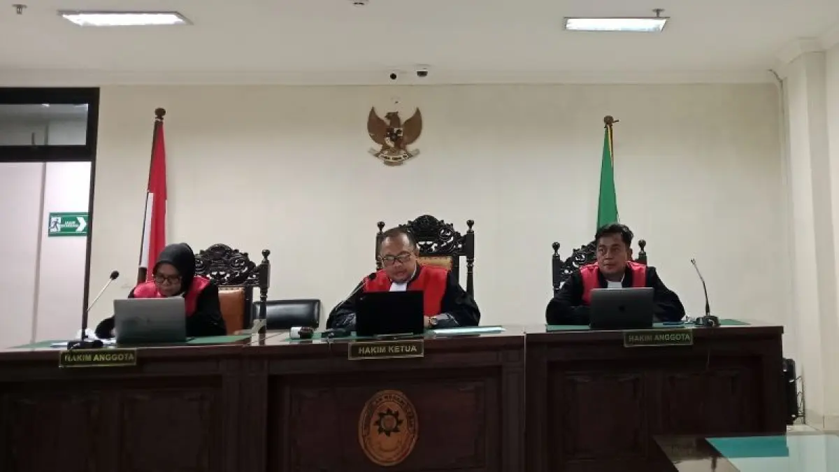 Sidang putusan perkara penganiayaan dengan terdakwa Riski Iqmucharom dan Adre Satria Adiatma digelar di Pengadilan Negeri Sleman pada Selasa (28/7). (Delima Purnamasari/Radar Jogja)
