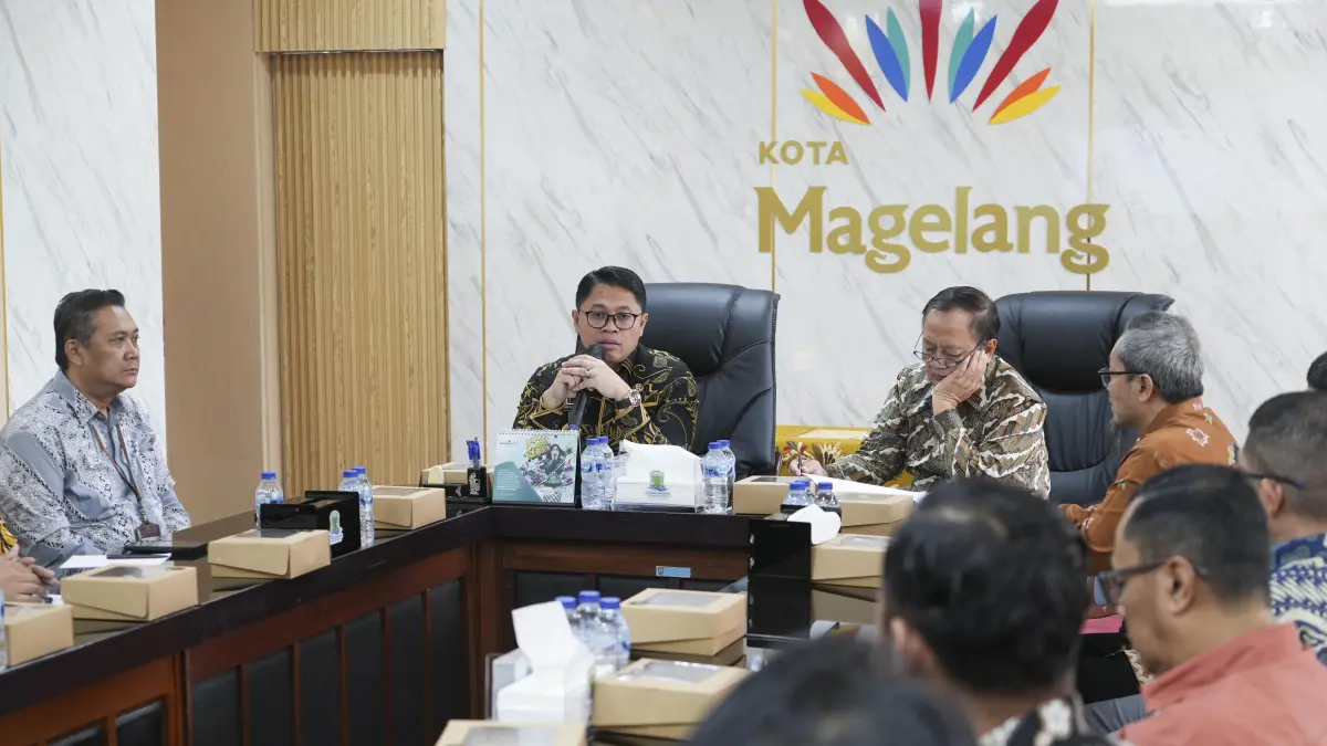 Penandatanganan nota kesepakatan antara Pemkot Magelang dan PT Tiga Serangkai Pustaka Mandiri di ruang rapat wali Kota Magelang, Kamis (30/7).