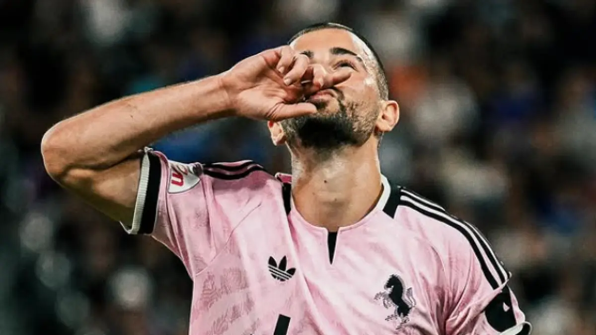 Selebrasi Edon Zegrova setelah mencetak gol kemenangan Juventus atas Chelsea di laga pramusim.