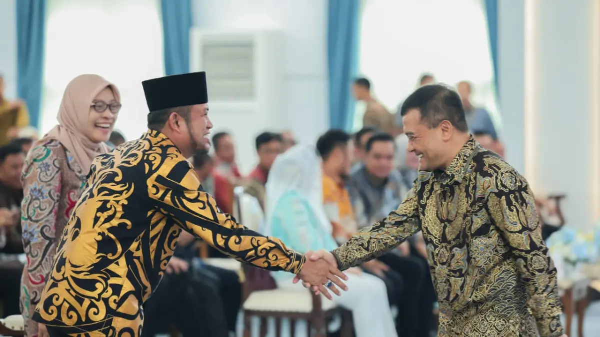 Gubernur Jawa Tengah Ahmad Luthfi dan  Gubernur Kaltim Rudy Mas