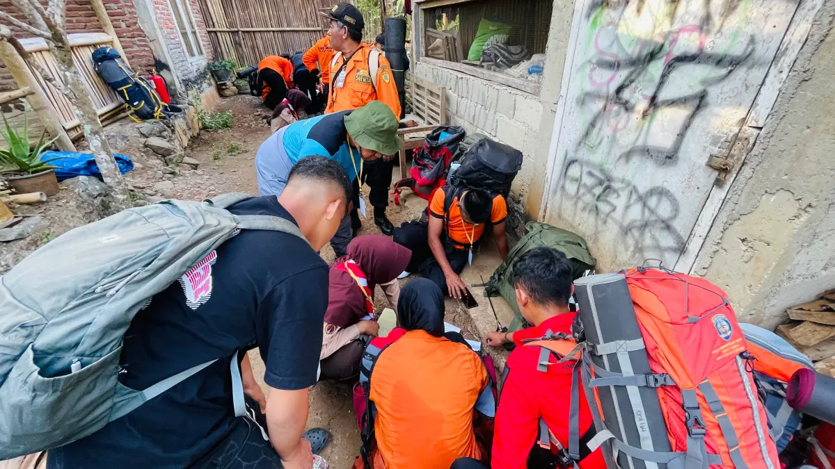 Relawan dari berbagai komunitas mengikuti pelatihan tanggap darurat bencana yang digelar BPBD Kebumen. (Dokumentasi BPBD Kebumen)