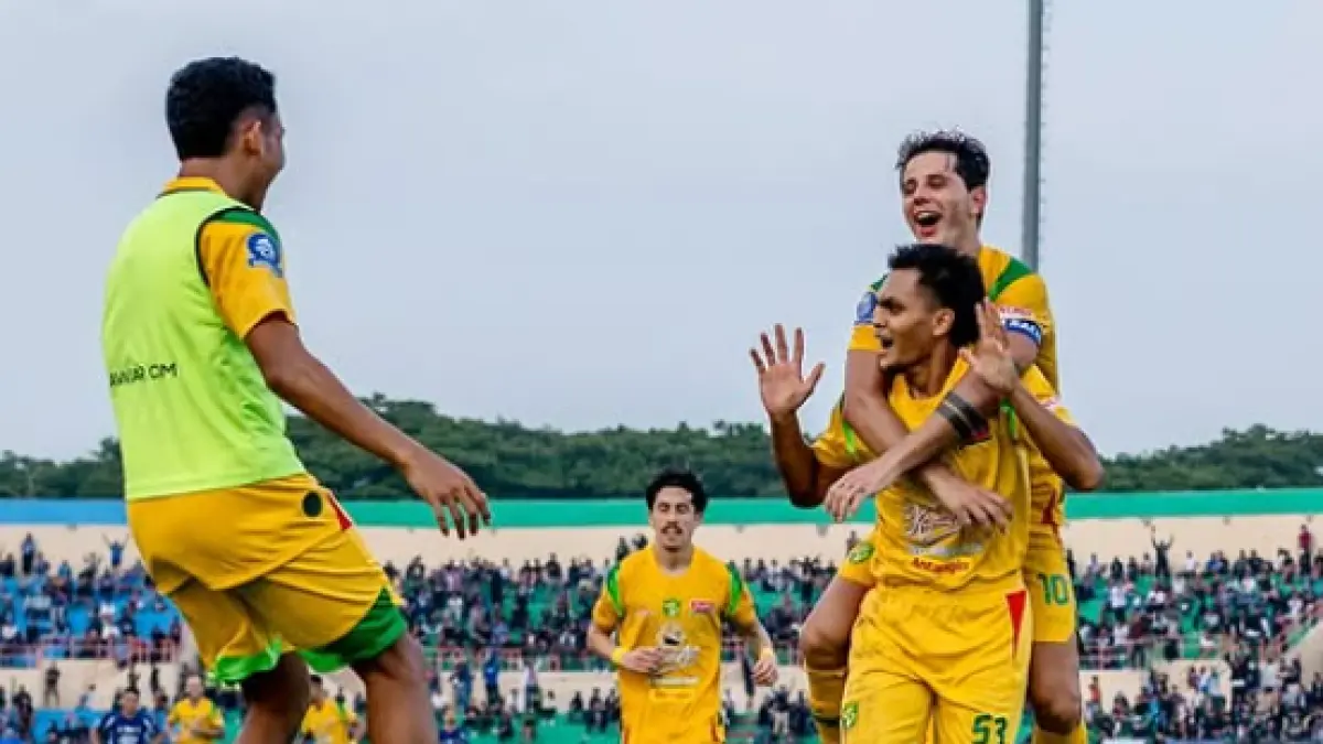 Selebrasi para pemain Persebaya Surabaya rayakan gol Rachmat Irianto. (instagram)