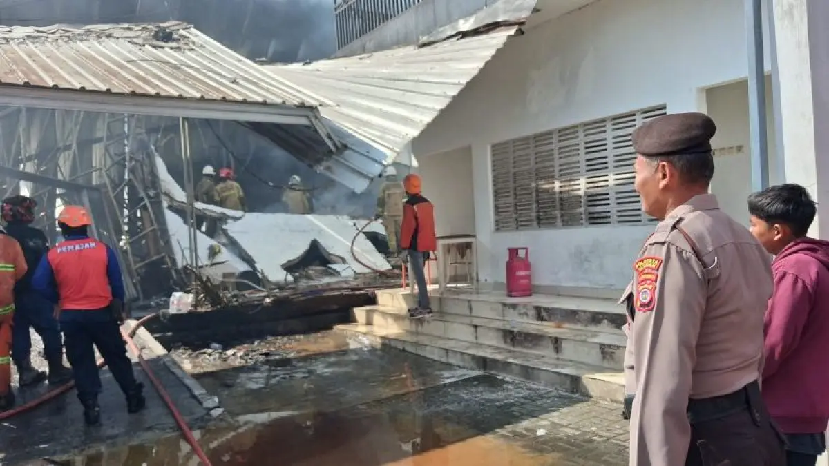 Suasana pabrik kerajinan Enceng Gondok di Sleman yang mengalami kebakaran Sabtu (8/8/2026). Istimewa 
