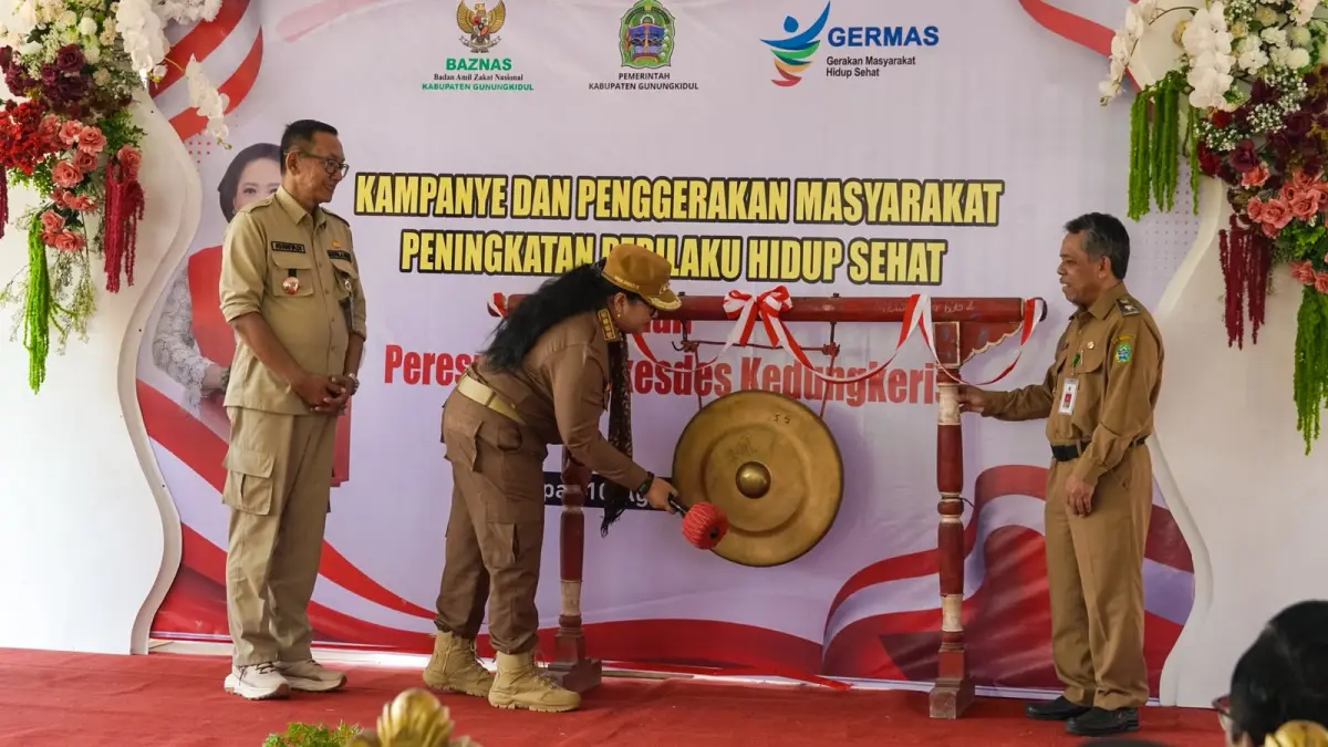 Bupati Gunungkidul Endah Subekti Kuntariningsih meresmikan Poskesdes Sendowo Kidul di Kalurahan Kedungkeris, Nglipar, Senin (10/8/2026).&nbsp; (Dok. Pemkab Gunungkidul)