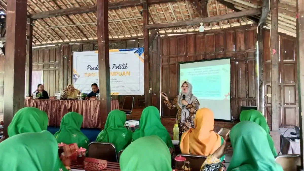 SOSIALISASI: Kegiatan pendidikan politik bagi perempuan oleh Badan Kesbangpol DIY Selasa (11/8).&nbsp;(Delima Purnamasari/Radar Jogja)