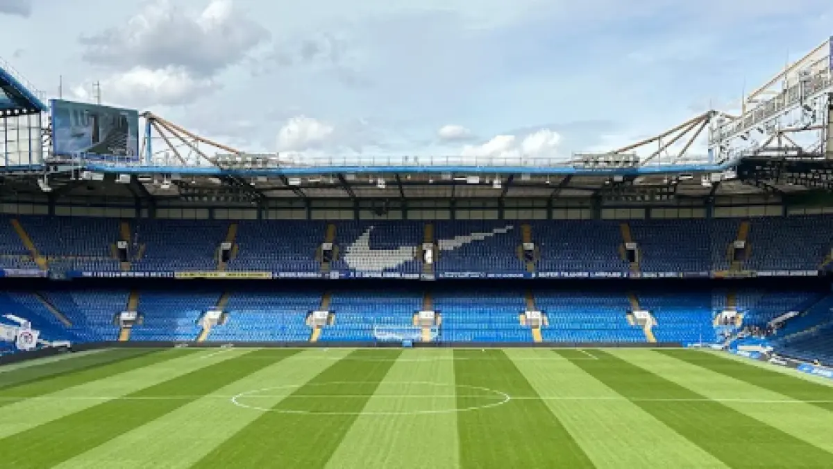 Kandang Chelsea, Stamford Bridge.