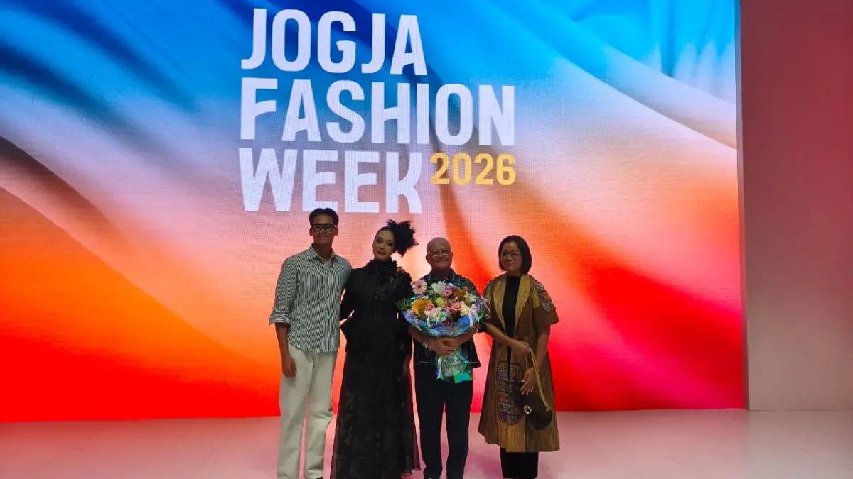 Cucu Sri Sultan Hamengku Buwono X RA Artie Ayya, saat tampil di Jogja Fashion Week 2026 - Fahmi Fahriza RADAR JOGJA
