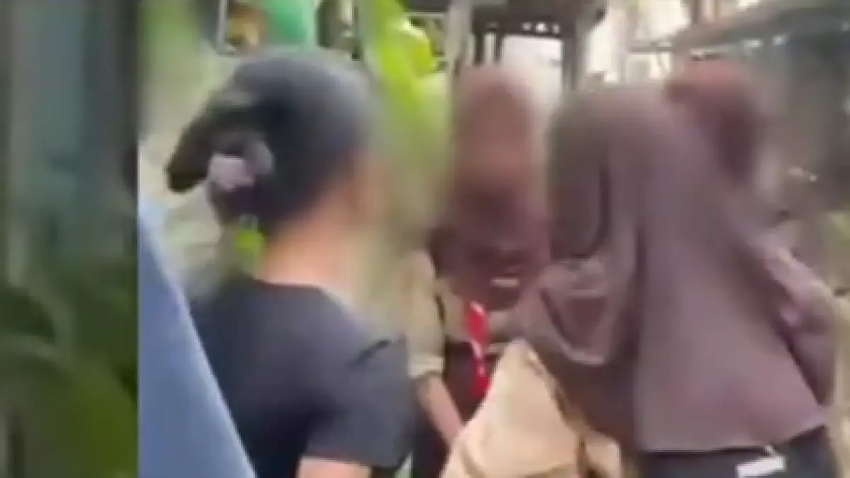 Aksi perundungan tiga siswi SMPN 3 Bogor gegara gosip alumni. (Dok Istimewa)