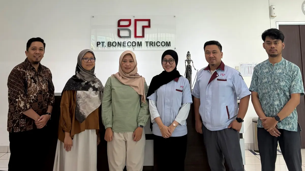  Praktik Kerja Lapangan (PKL) di SMK-SMTI Yogyakarta 