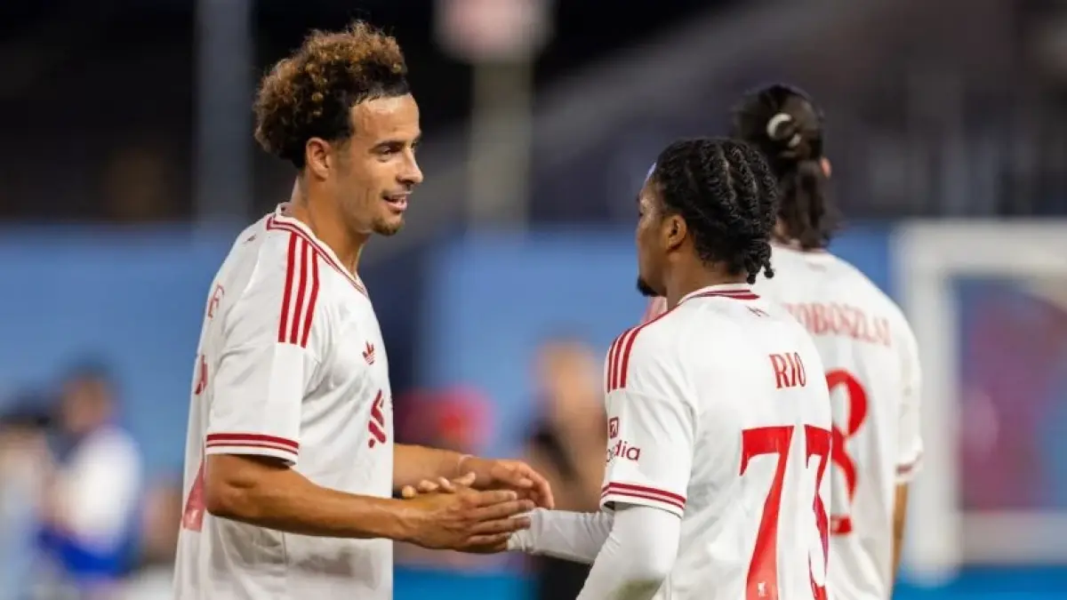 Curtis Jones dikabarkan akan segera berkostum Inter Milan