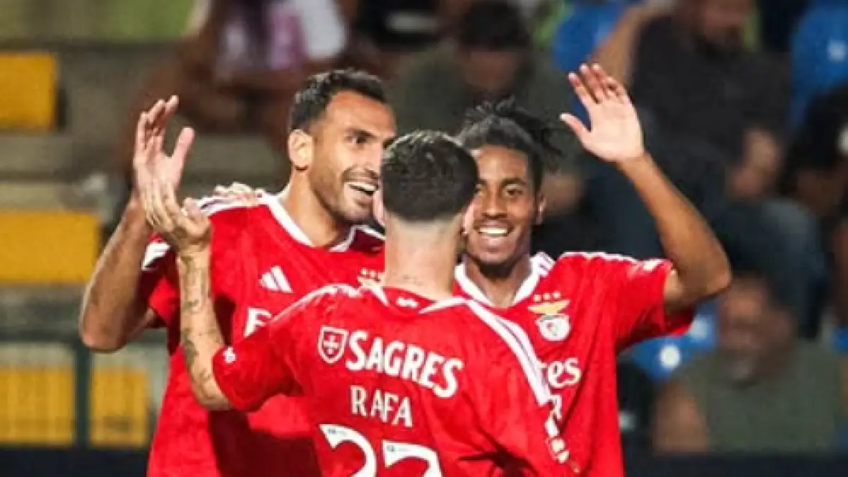 Selebrasi para pemain Benfica dalam kemenangan atas Casa Pia di Primeira Liga.