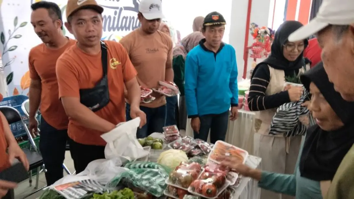 ANTUSIAS: Warga memadati Lapangan drh Soepardi untuk meramaikan Semarak Gemilang. (ISTIMEWA)
&nbsp;