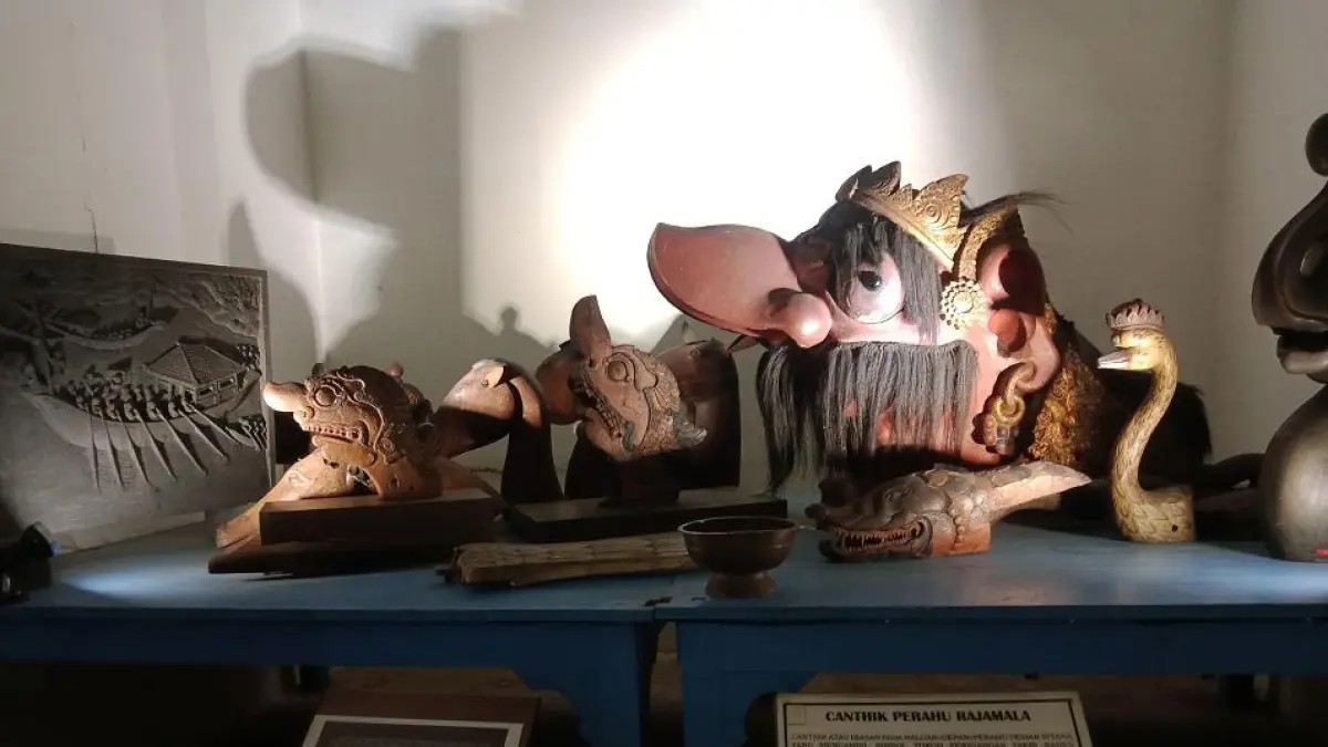 Salah satu koleksi Museum Radya Pustaka