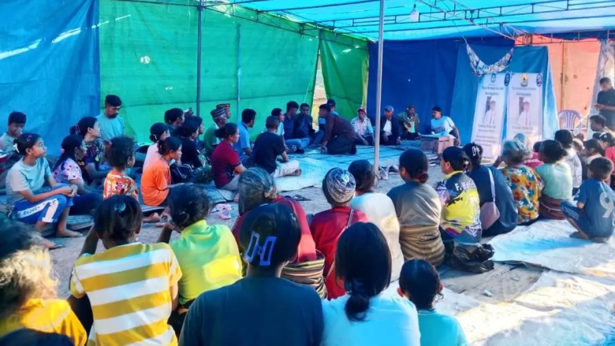 Bantuan berupa 1.000 paket perlengkapan sekolah atau school kit serta 16 ruang belajar sementara.