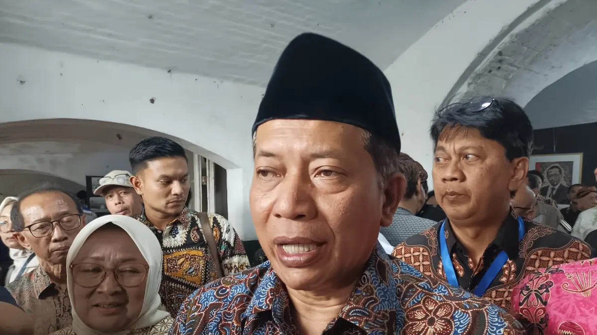 Menteri Koperasi Ferry Juliantono saat menghadiri Kebumen Travel Mart 2026 di Benteng Van Der Wijck, Kamis (27/8). (M Hafied/Radar Jogja)

&nbsp;