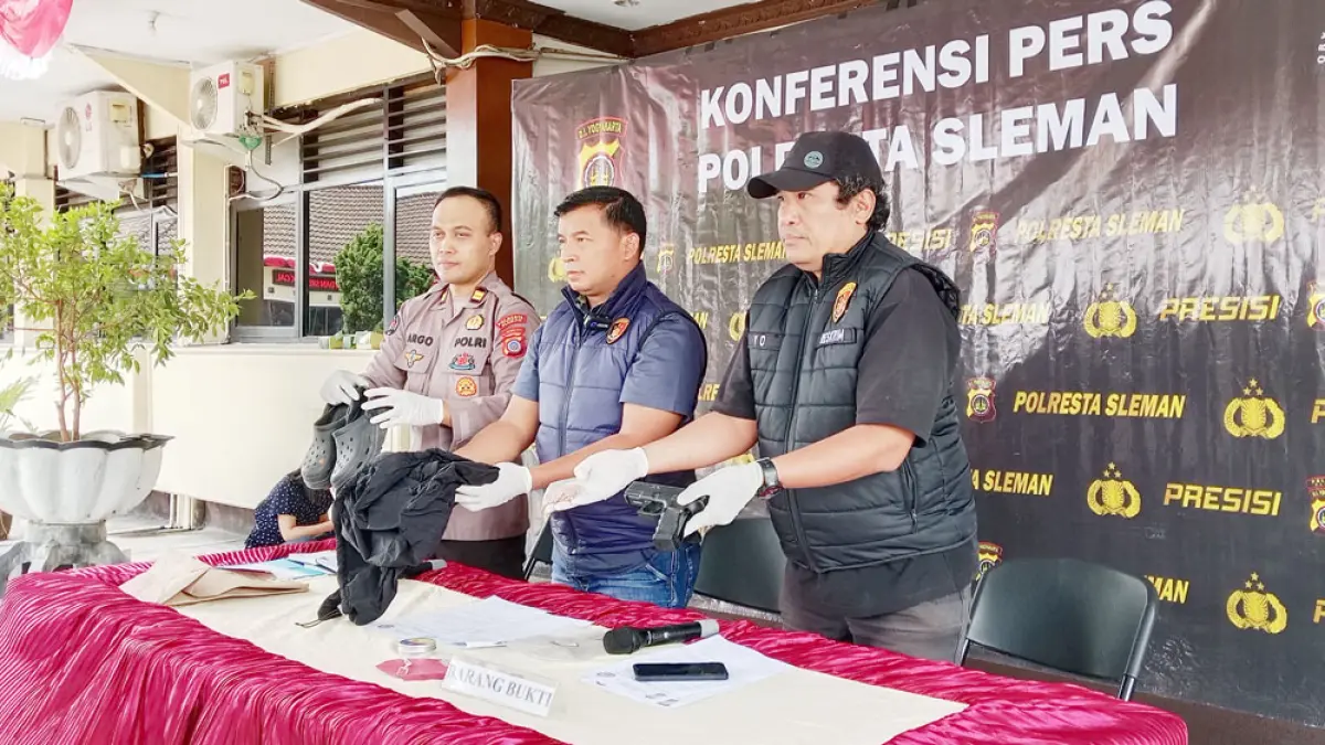 PELAMPIASAN: Ungkap kasus penembakan di Mapolresta Sleman, Kamis (27/8). Satu pelaku berhasil dibekuk, tiga lainnya buron. Delima Purnamasari/Radar Jogja
