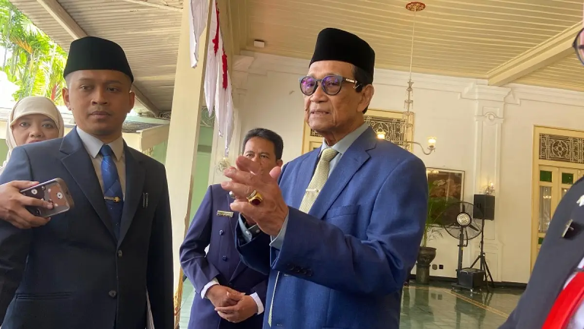 Gubernur DIJ Hamengku Buwono (HB) X di Kompleks Kepatihan, Jumat (28/8/2026). Cintia Yuliani/Radar Jogja