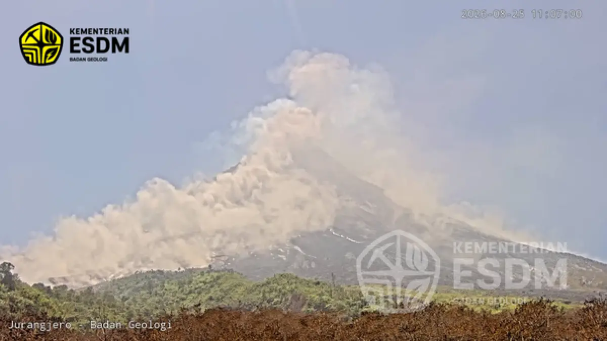 Merapi Kembali Luncurkan Awan Panas 2.000 Meter, Warga di Lereng Gunung Diminta Waspada