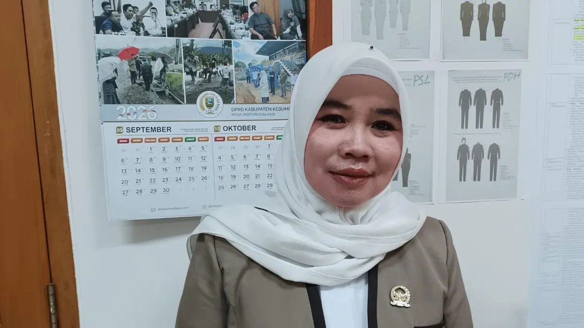 Anggota Panitia Khusus (Pansus) Rancangan Peraturan Daerah (Raperda) Tentang Pemilihan, Pengangkatan dan Pemberhentian Kepala Desa Hj Khotimah. (M Hafied/Radar Jogja)