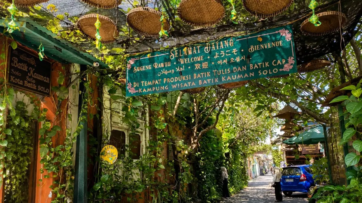 Kampung Batik Kauman Solo, Jejak Batik Keraton yang Tetap Lestari