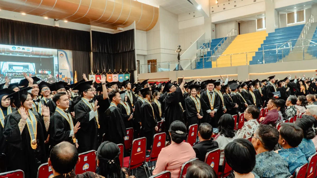 UAJY menyelenggarakan Wisuda Program Sarjana, Program Magister, dan Program Profesi Periode IV Tahun Akademik 2025/2026 pada Jumat (28/08/2026)