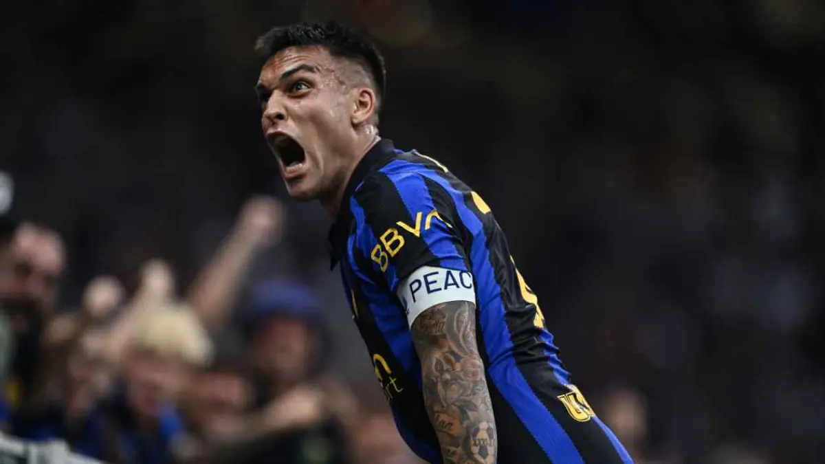 Selebrasi Lautaro Martinez setelah mencetak gol kemenangan Inter Milan atas Napoli di Serie A.