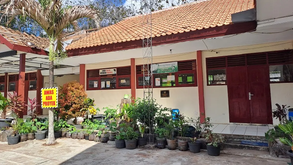 BAKAL DIREVITALISASI: SMP Negeri 3 Tanjungsari menjadi salah satu sekolah di Gunungkidul yang mendapat program revitalisasi sekolah dari Pemerintah Pusat tahun ini.&nbsp;Dzika&nbsp;Fajar/Radar Jogja