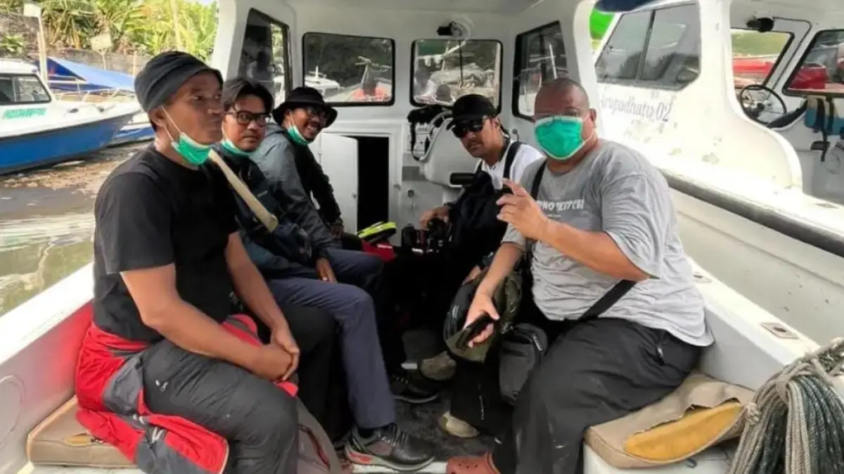 Lima Jurnalis yang hilang kontak saat hendak meliput aktivitas Gunung Anak Krakatau di perairan Selat Sunda. (ISTIMEWA/Dok Keluarga)