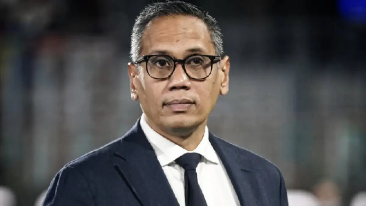 Presiden Como, Mirwan Suwarso.