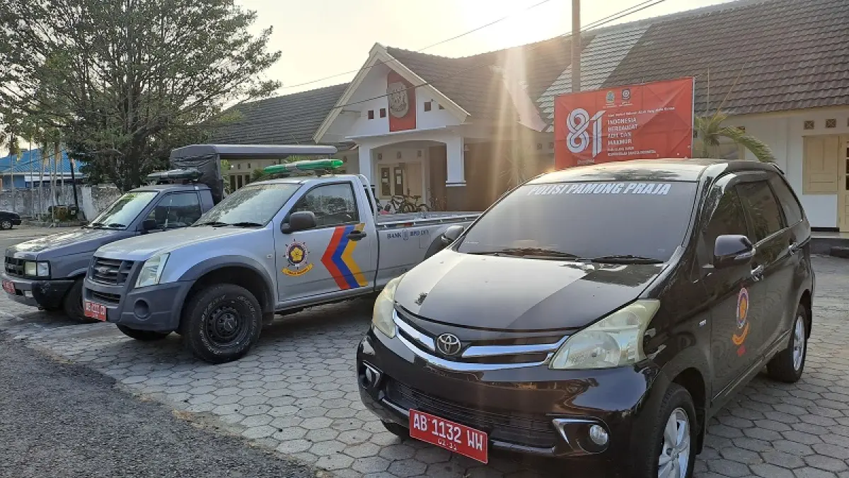 SIAP TERJUN: Satpol PP Gunungkidul menyiapkan personel untuk patroli sebelum, saat, dan setelah pemungutan suara. Dzika&nbsp;Fajar/Radar Jogja