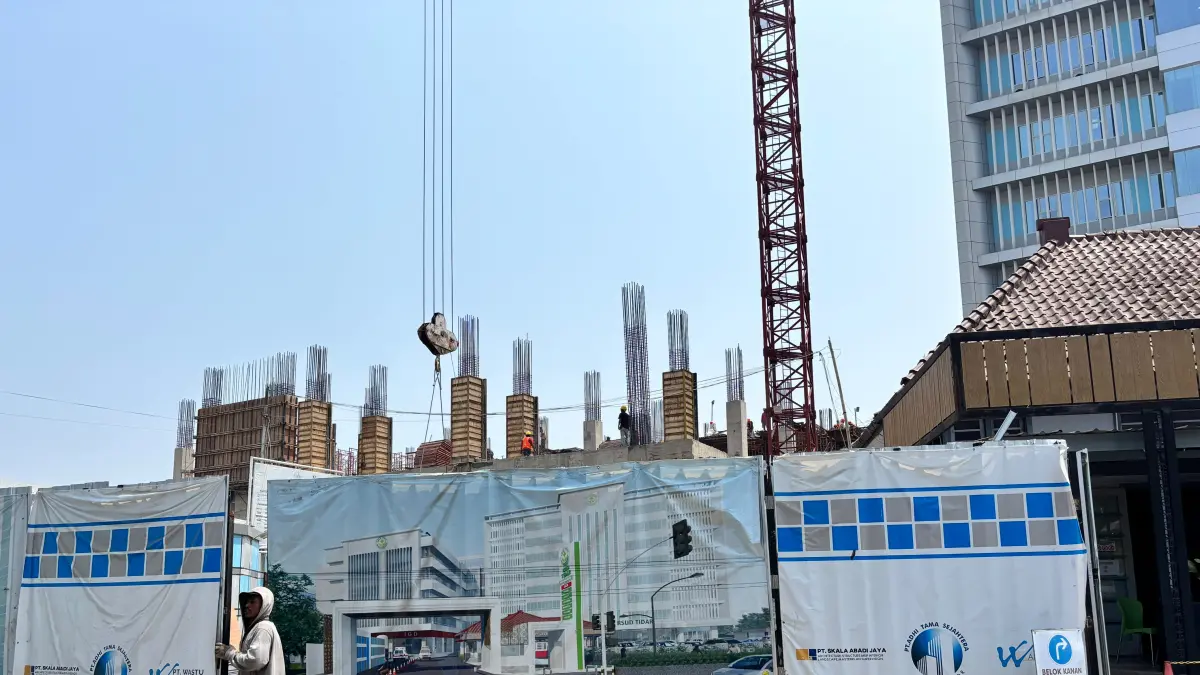 Gedung IGD di RSUD Tidar Kota Magelang terus dikebut supaya segera dimanfaatkan untuk melayani pasien, Jumat (11/9).