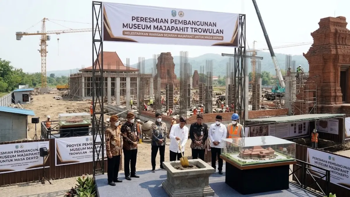 Ilustrasi peletakan batu pertama pembangunan Museum Majapahit di Trowulan, Mojokerto. Sumber foto : ilustrasi AI