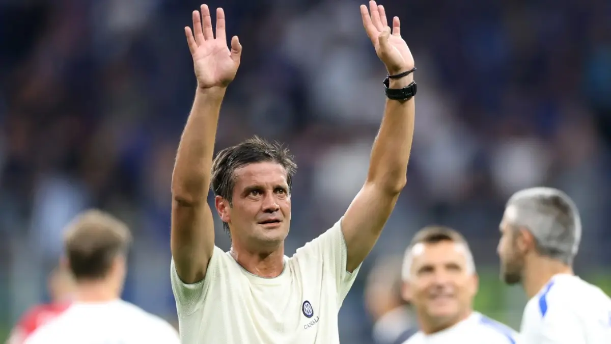 Manajer Internazionale, Cristian Chivu, merayakan kemenangan seusai pertandingan Serie A antara FC Internazionale dan SSC Napoli di Stadion Giuseppe Meazza pada 5 September 2026 di Milan, Italia.