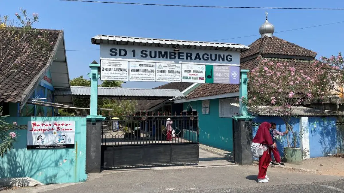 MUNCUL PENOLAKAN: Setelah adanya keracunan akibat MBG, wali murid di SDN 1 Sumberagung menolak program MBG. (Aris Romadhon/Radar Jogja)