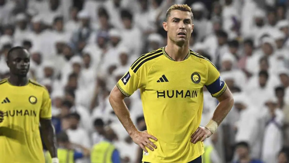 Raut kekecewaan Cristiano Ronaldo saat Al Nassr dipaksa takluk 4-0 oleh Al Ain di AFC Champions League Elite.