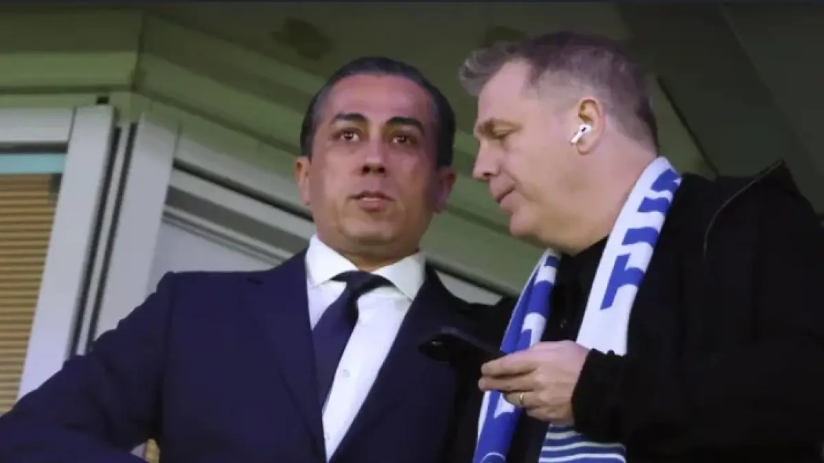 Chelsea berganti kepemilikan