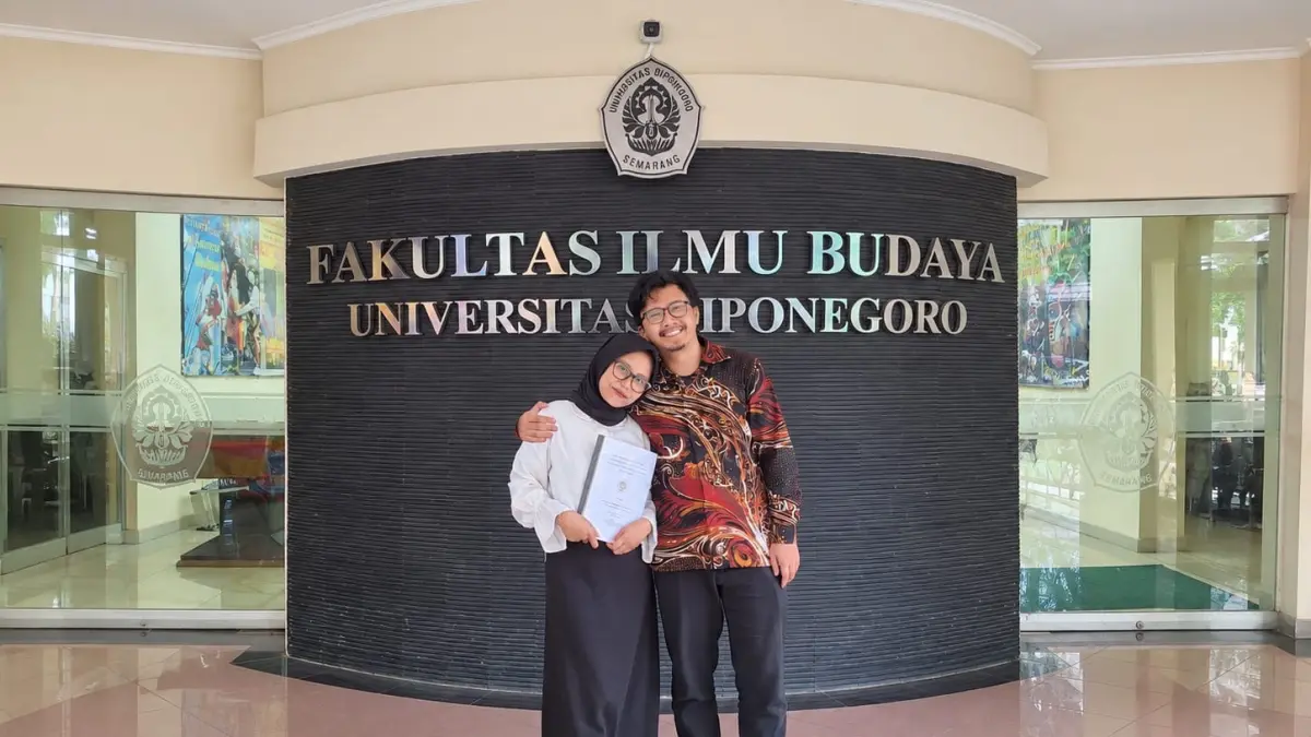 Firosyan fittanasuqi sulaiman bersama sang istri.