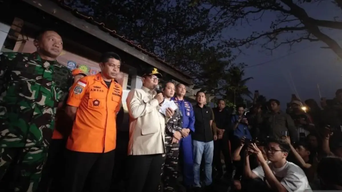 Operasi pencarian 5 jurnalis dan 3 kru kapal yang hilang di Selat Sunda resmi dihentikan. (Sumber: ANTARA)
