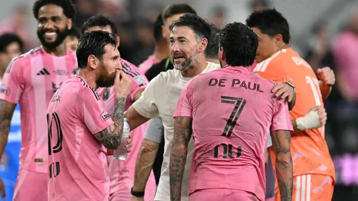 Kedekatan para pemain Inter Miami bersama pelatih anyar, Cristian Kily Gonzalez setelah menyaber gelar juara Campeones Cup.