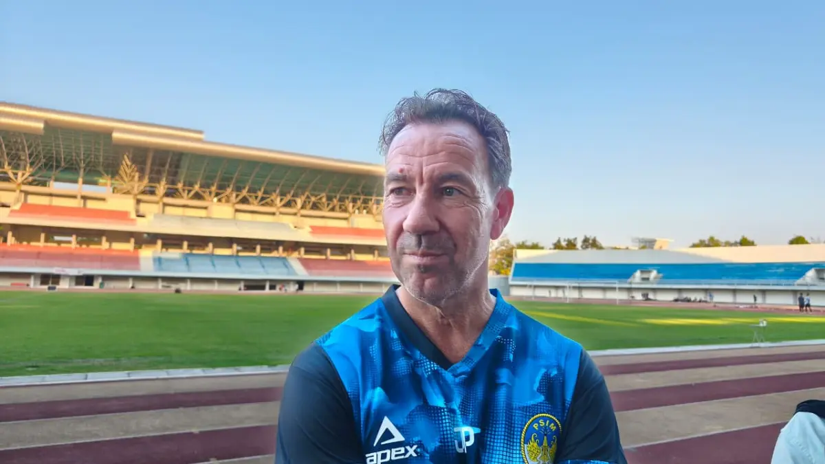 Pelatih PSIM Jogja Jean Paul van Gastel. (Fahmi Fahriza)