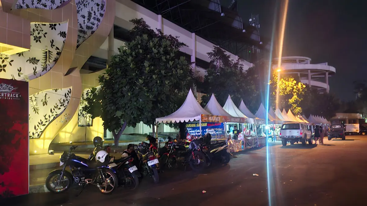Persiapan Jamda V Yamaha RX-King Indonesia (YRKI) Pengprov DIY di Stadion Maguwoharjo, Sleman.&nbsp;Septi Sri Hartanti
