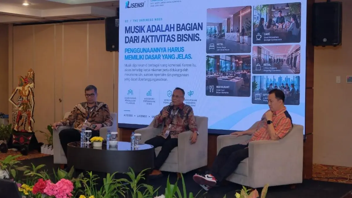 Dari kiri, Yessi Kurniawan (Moderator, Business Development 1Lisensi); Ramsudin Manullang SH (Ketua Panitia & Founder 1Lisensi); dan Yonathan Nugroho (Trinity Optima Production).