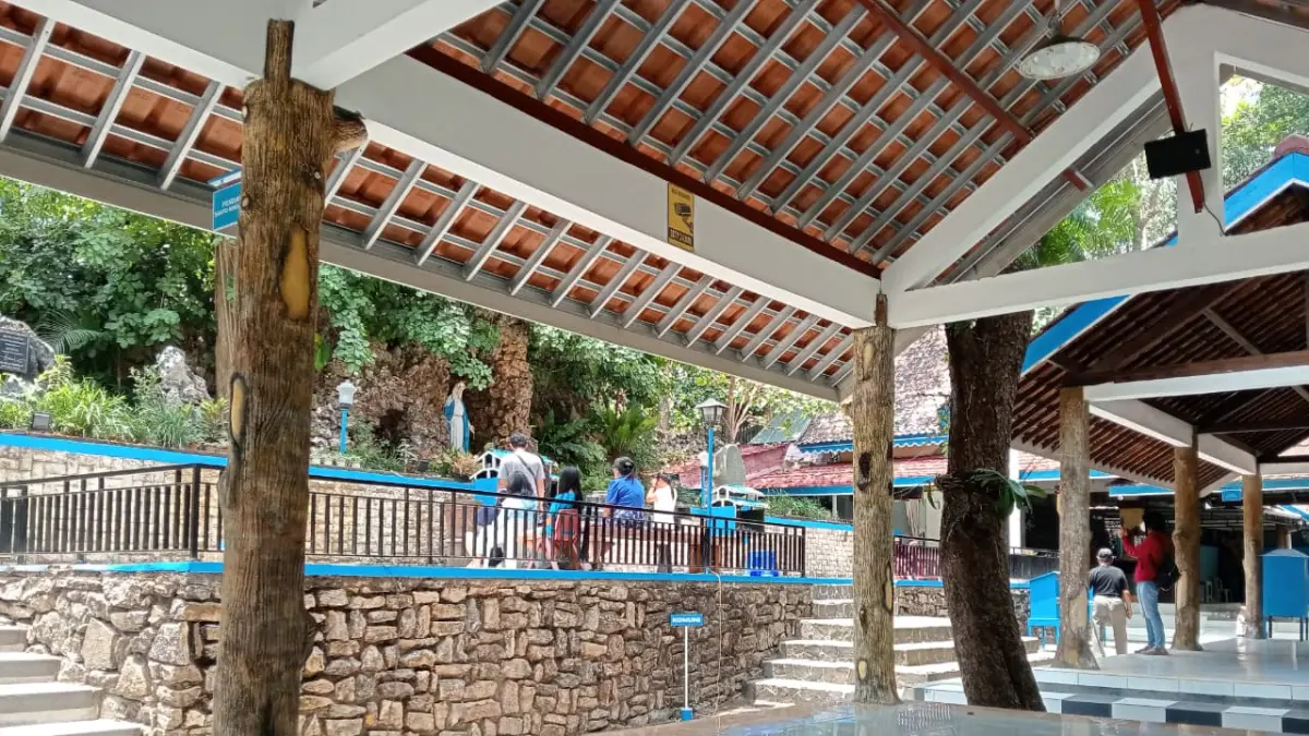 Goa Maria Ratu Perdamaian Sendang Jatiningsih