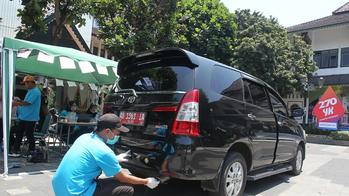 DIUJI: Kegiatan uji emisi kendaraan gratis pada tanggal 22 dan 24 September 2026. hasilnya 36 kendaraan gagal uji emisi termasuk kendaraan dinas. GUNTUR AGA TIRTANA/RADAR JOGJA